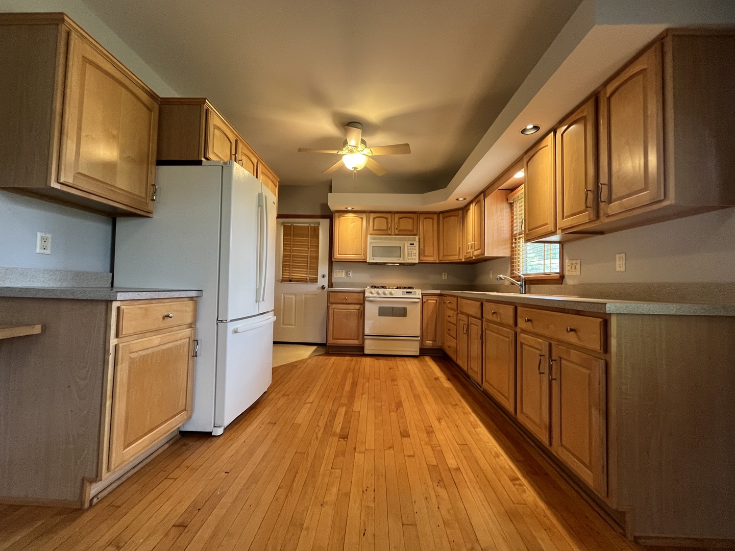 1014 Walnut Street Ottawa, IL 61350 - Photo 4 of 15