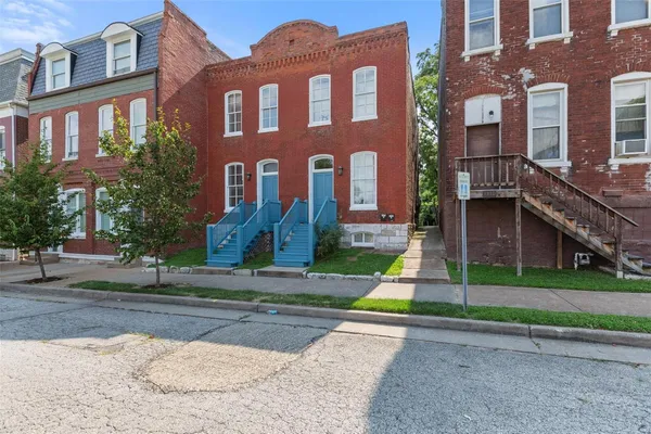 $1,350 | 3308 Missouri Avenue, Unit A, St. Louis, MO 63118