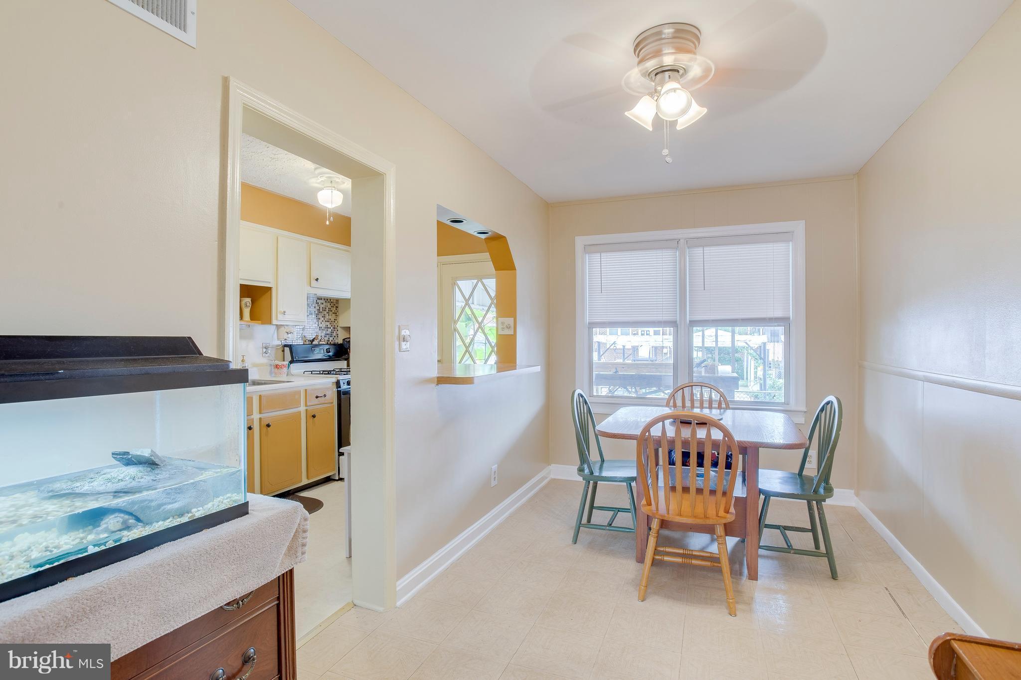 2134 Coralthorn Road Baltimore, MD 21220 - Photo 4 of 21 Dining Room