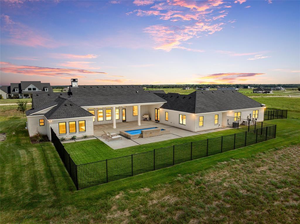 417 Willow Moon Ranch Road Crawford, TX 76638 - Photo 37 of 40