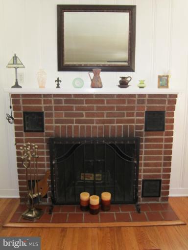 707 Charing Cross Road Baltimore, MD 21229 - Photo 21 of 30 Fireplace w/mantle