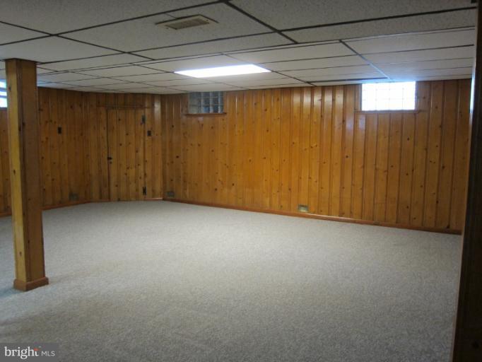707 Charing Cross Road Baltimore, MD 21229 - Photo 5 of 30 LL Family /Media Room