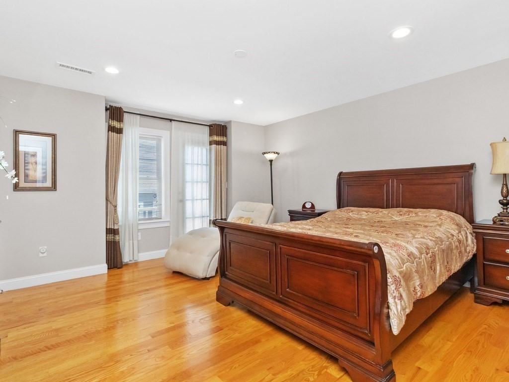 172 Bright Street, Unit 3 Waltham, MA 02453 - Photo 18 of 37