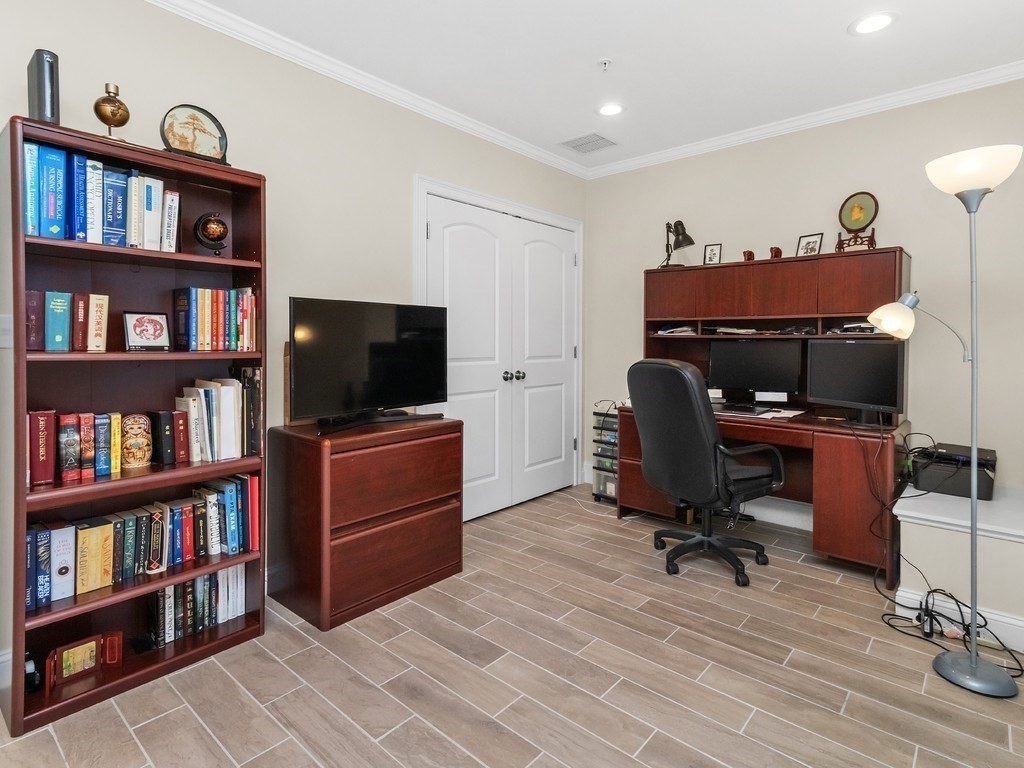 172 Bright Street, Unit 3 Waltham, MA 02453 - Photo 30 of 37
