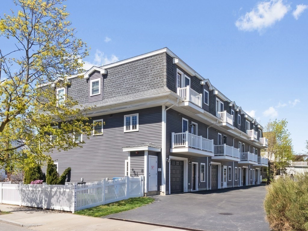 172 Bright Street, Unit 3 Waltham, MA 02453 - Photo 33 of 37