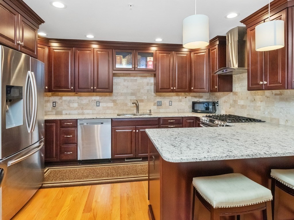 172 Bright Street, Unit 3 Waltham, MA 02453 - Photo 5 of 37