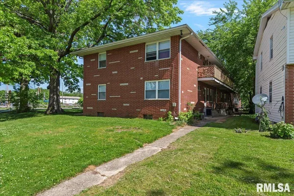 $849,900 | 2309 West Lawrence Avenue, Springfield, IL 62704