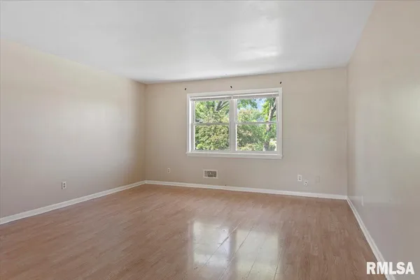 $849,900 | 2309 West Lawrence Avenue, Springfield, IL 62704