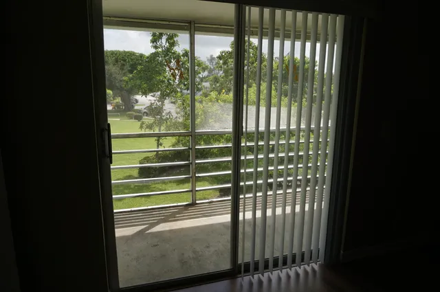 $1,175 | 293 Windsor M, West Palm Beach, FL 33417