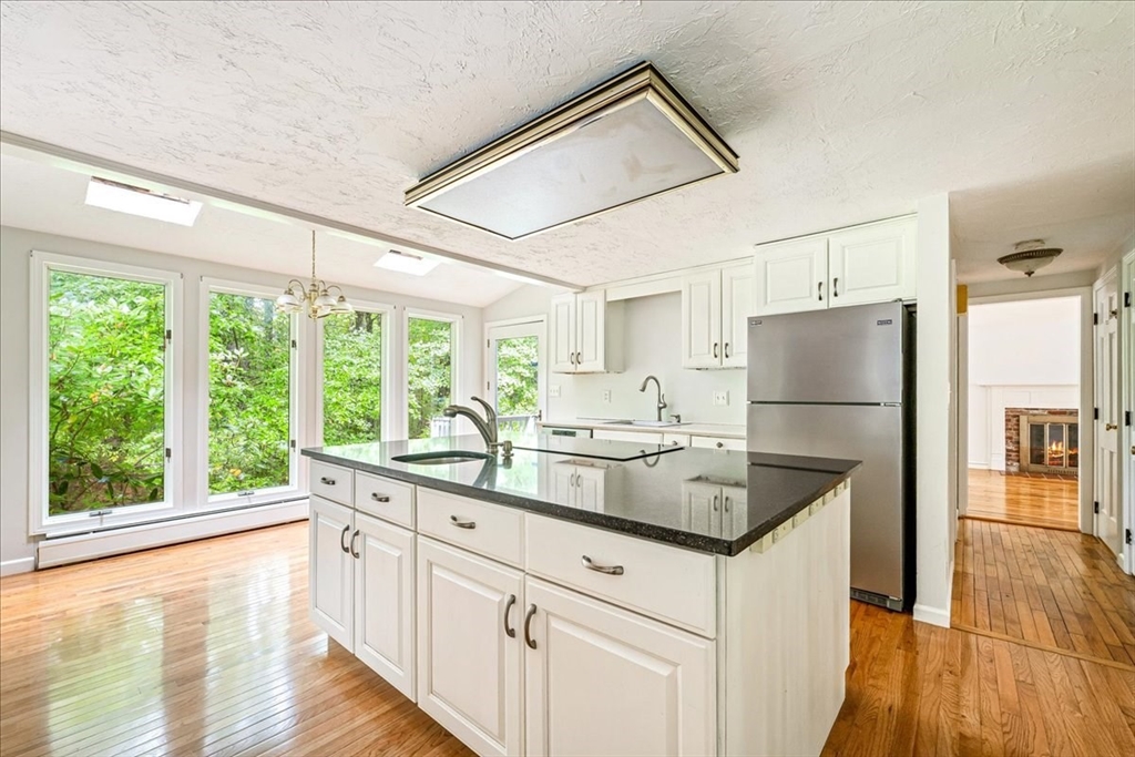 94 Buckboard Road Duxbury, MA 02332 - Photo 6 of 37 Gallery Image 6