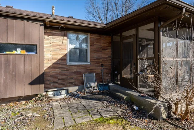 $259,000 | 96 Forest Drive, Jeffersonville, IN 47130