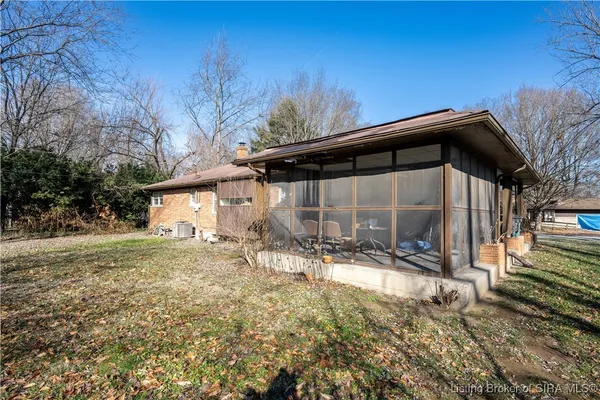 $249,000 | 96 Forest Drive, Jeffersonville, IN 47130