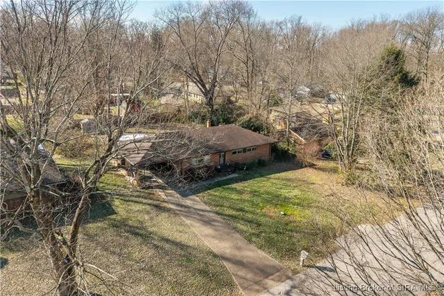 $259,000 | 96 Forest Drive, Jeffersonville, IN 47130