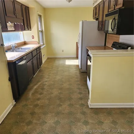 $249,000 | 96 Forest Drive, Jeffersonville, IN 47130
