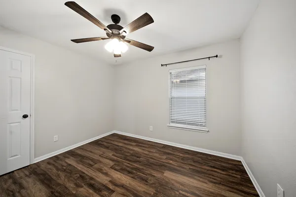 $2,395 | 58 North Delta Mill Circle, The Woodlands, TX 77385