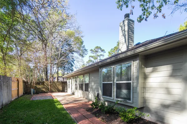 $2,395 | 58 North Delta Mill Circle, The Woodlands, TX 77385