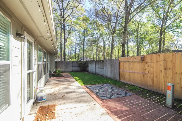 $2,395 | 58 North Delta Mill Circle, The Woodlands, TX 77385