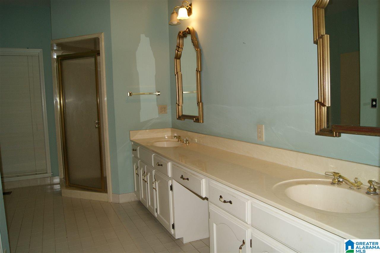 1028 Willowbrook Road Birmingham, AL 35215 - Photo 23 of 39