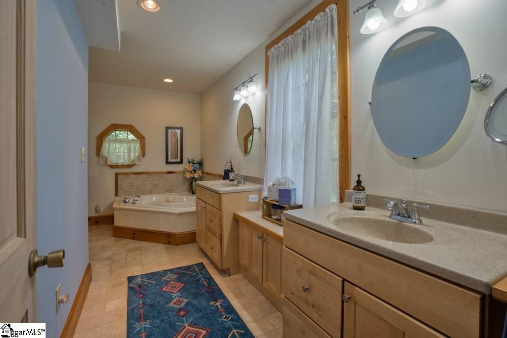 12 Jackson Grove South Landrum, SC 29356 - Photo 24 of 36 Gallery Image 24