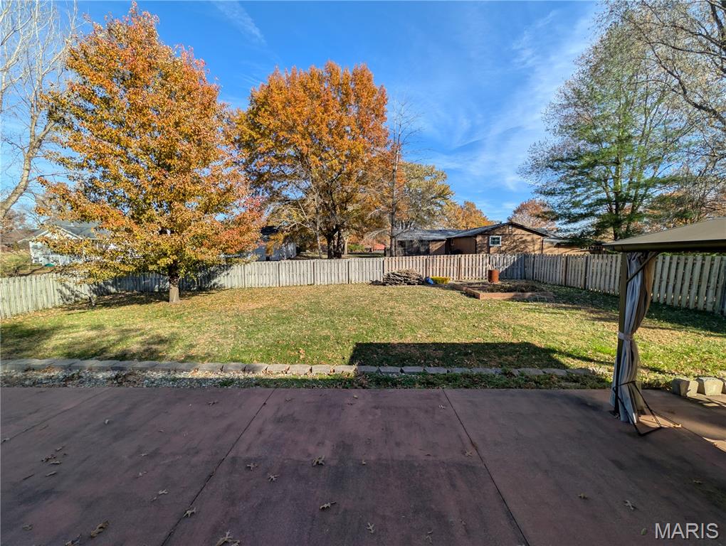 995 Holiday Point Parkway Edwardsville, IL 62025 - Photo 4 of 21