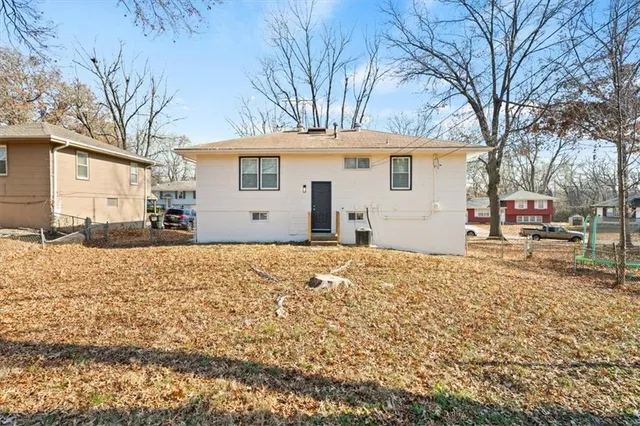 $229,000 | 12012 Bennington Avenue, Grandview, MO 64030