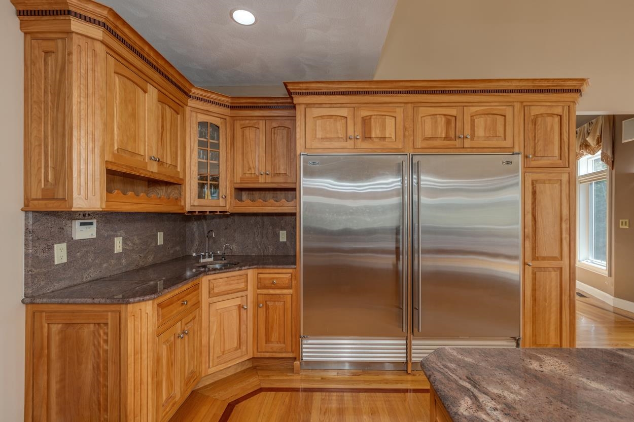 19 Farrwood Road Windham, NH 03087 - Photo 17 of 40