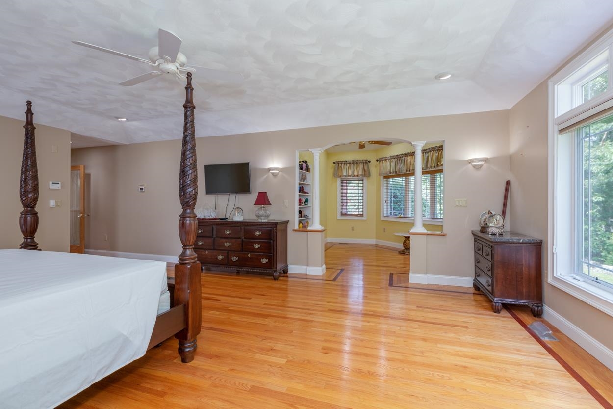 19 Farrwood Road Windham, NH 03087 - Photo 20 of 40