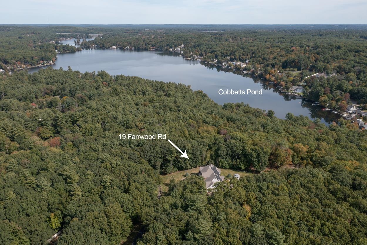 19 Farrwood Road Windham, NH 03087 - Photo 4 of 40