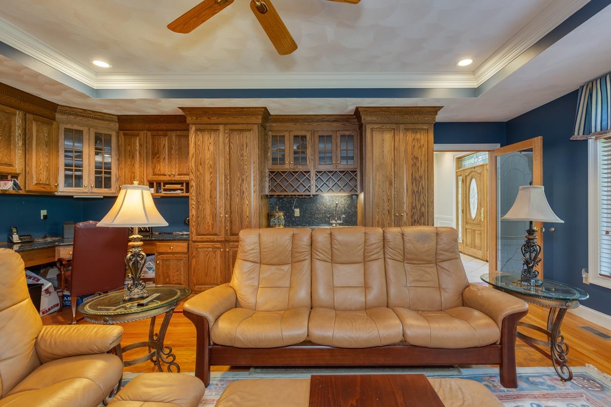 19 Farrwood Road Windham, NH 03087 - Photo 9 of 40