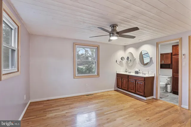 $700,000 | 39362 Rickard Road, Lovettsville, VA 20180