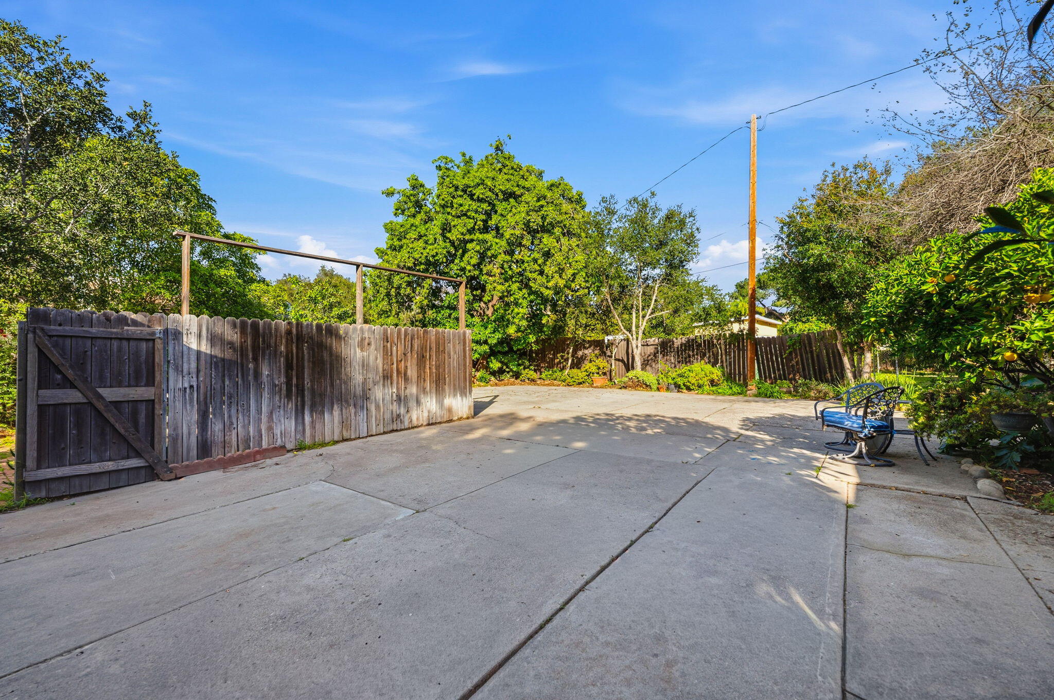 1225 Say Road Santa Paula, CA 93060 - Photo 41 of 45 a view of a entrance gate of a house