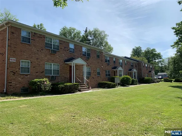 $2,100 | 153 Park Avenue, Unit 153C, Park Ridge, NJ 07656