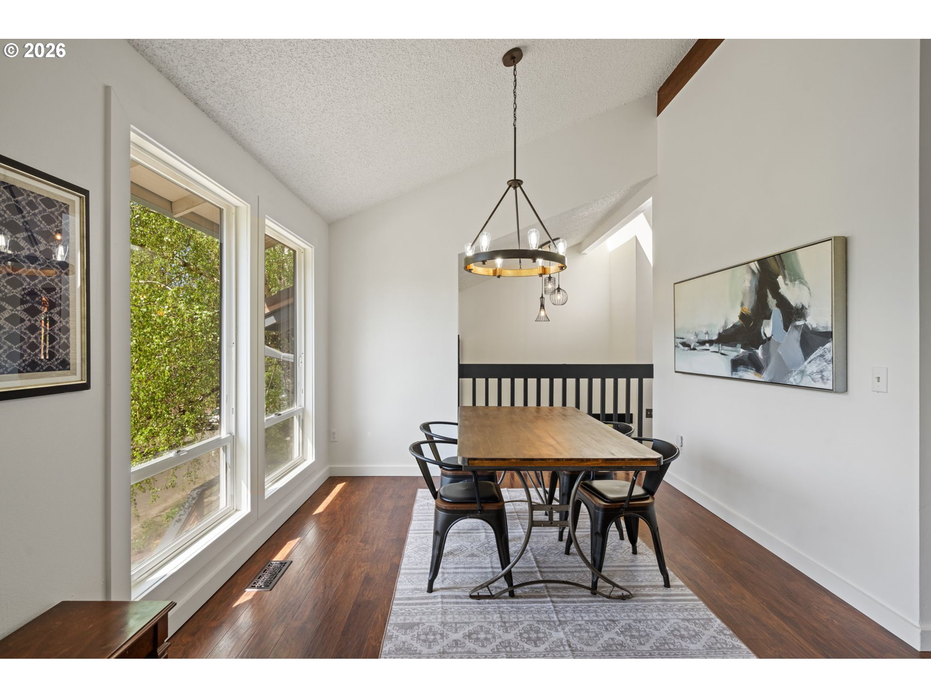 5817 Southwest Alfred Street Portland, OR 97219 - Photo 11 of 47