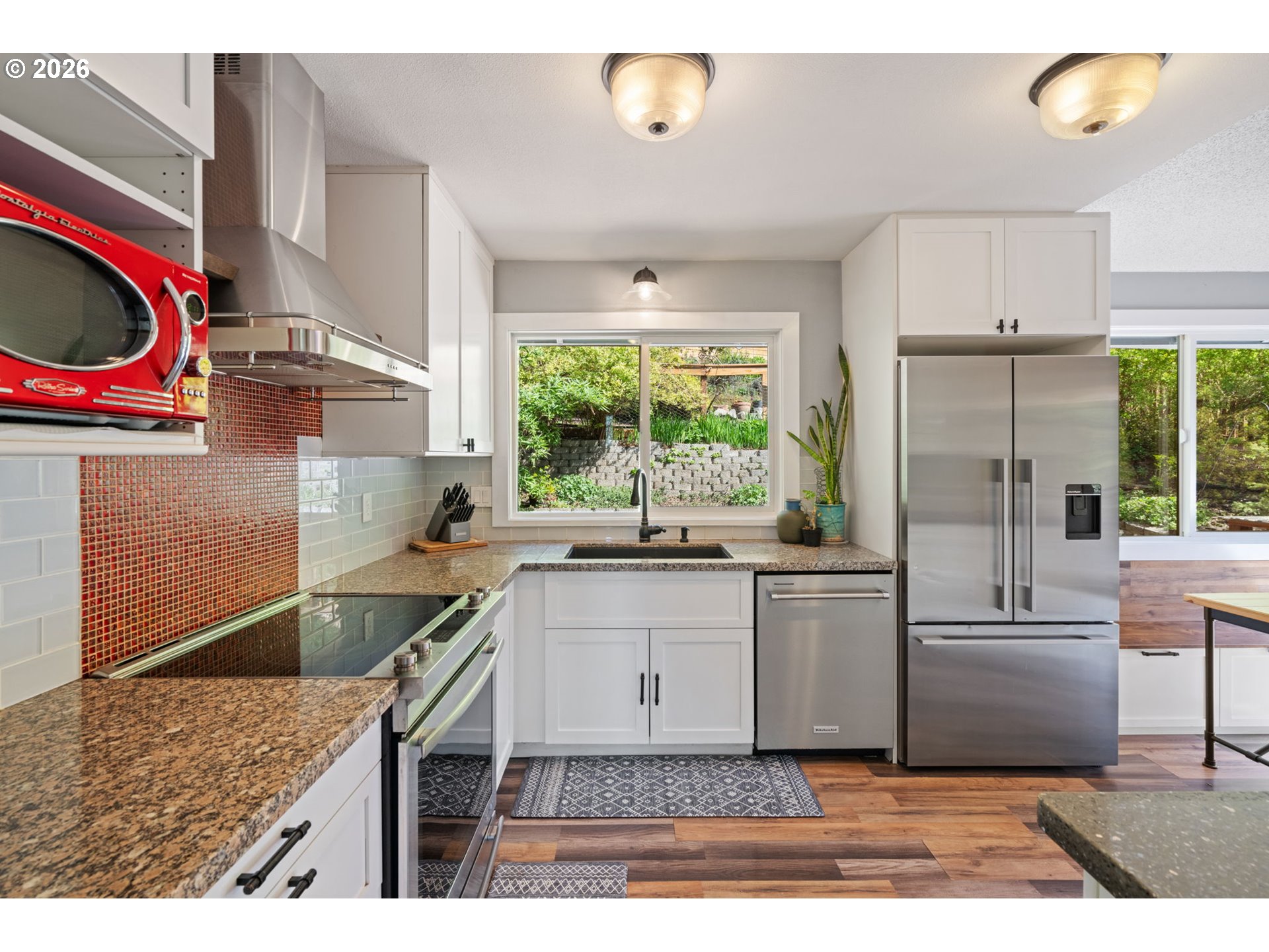 5817 Southwest Alfred Street Portland, OR 97219 - Photo 19 of 47