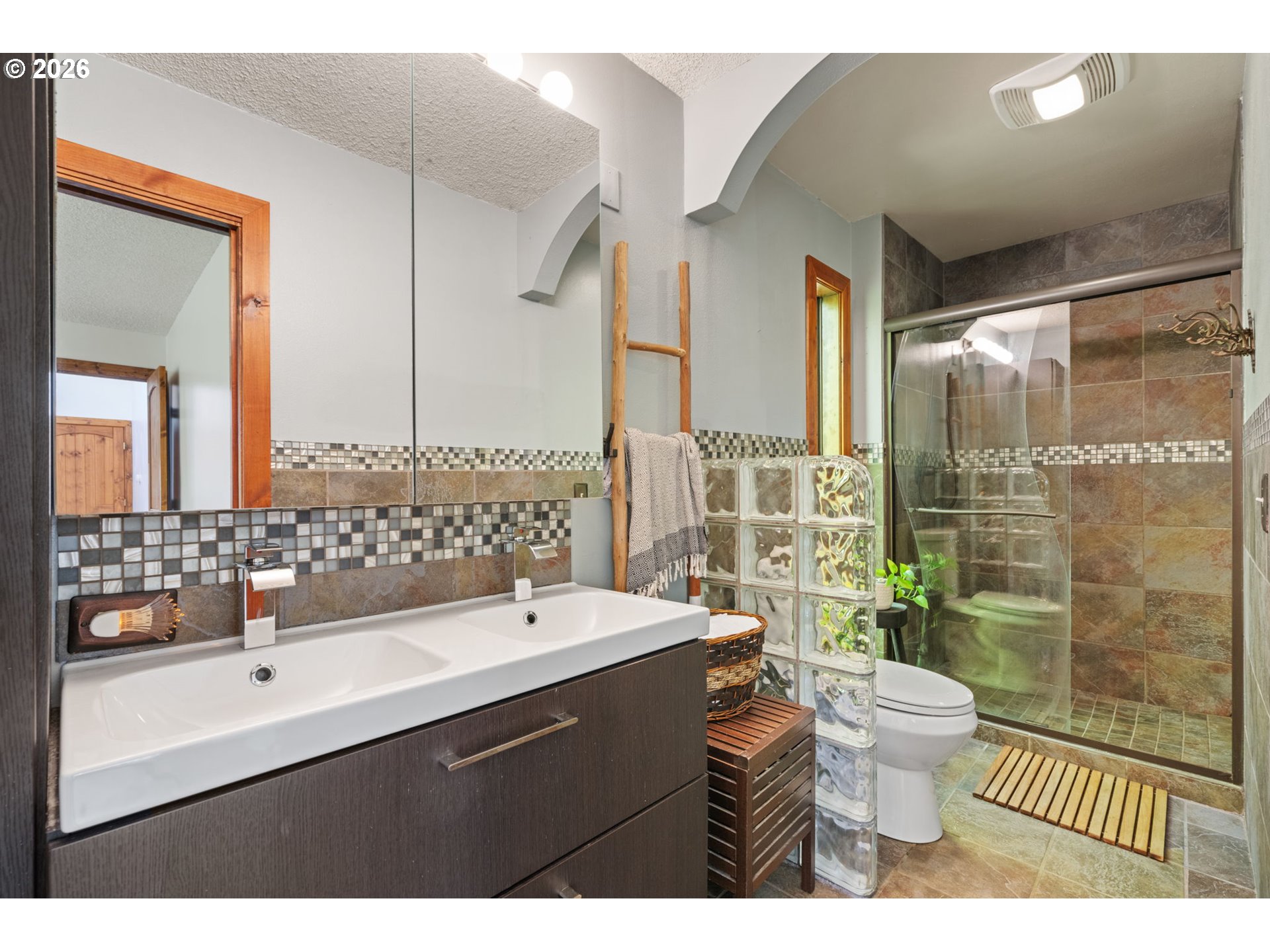 5817 Southwest Alfred Street Portland, OR 97219 - Photo 22 of 47