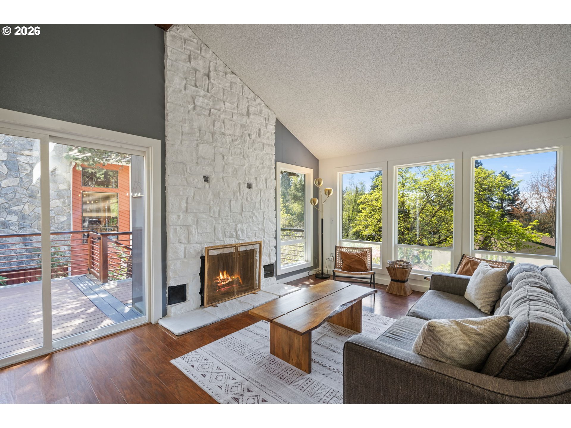 5817 Southwest Alfred Street Portland, OR 97219 - Photo 6 of 47