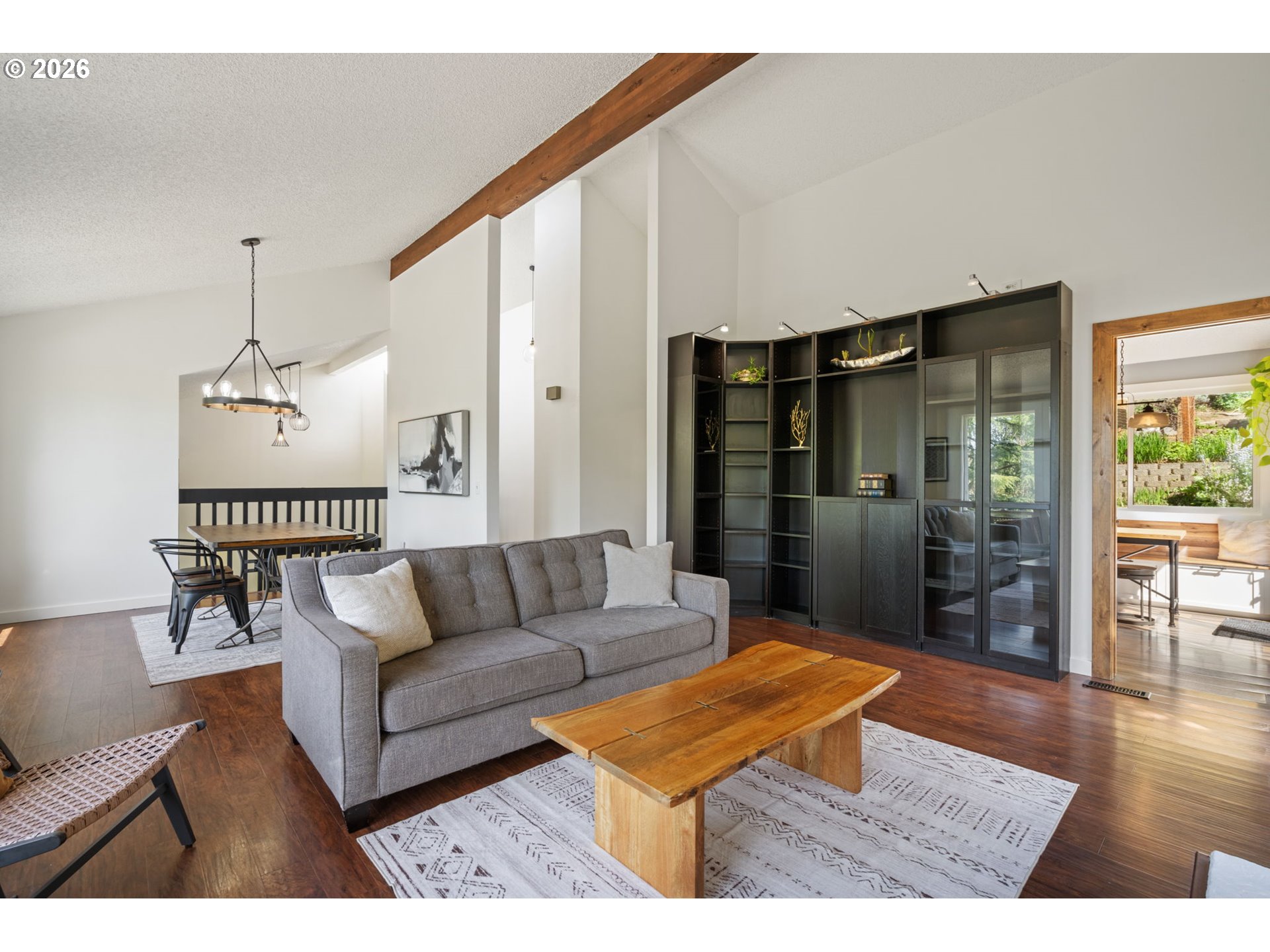 5817 Southwest Alfred Street Portland, OR 97219 - Photo 7 of 47