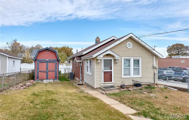 $89,900 | 111 West Loretta Avenue, St. Louis, MO 63125