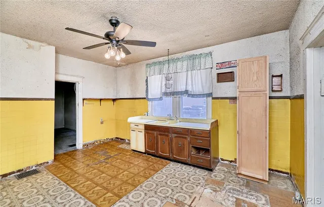 $89,900 | 111 West Loretta Avenue, St. Louis, MO 63125