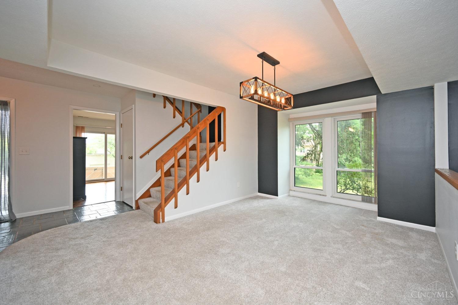 7284 East Galbraith Road Cincinnati, OH 45243 - Photo 17 of 58