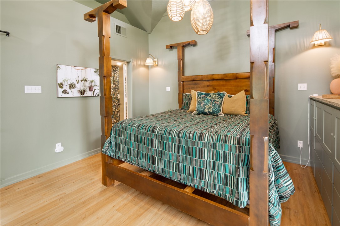 1015 East 24th Street Bryan, TX 77803 - Photo 26 of 43