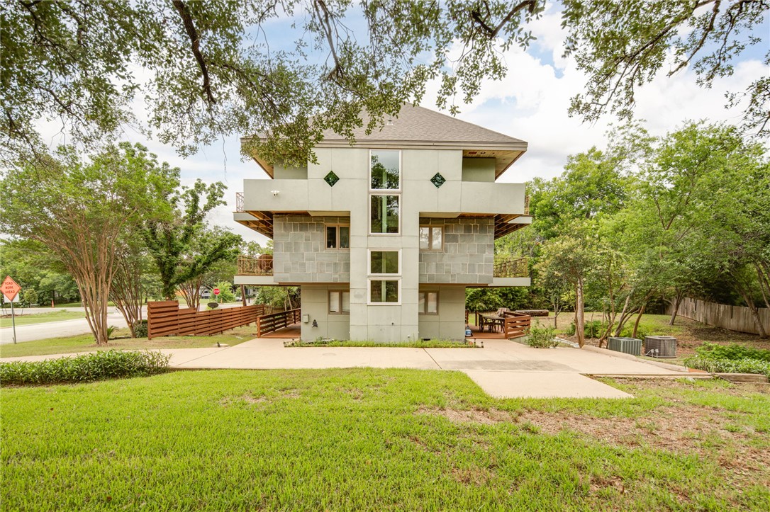 1015 East 24th Street Bryan, TX 77803 - Photo 3 of 43