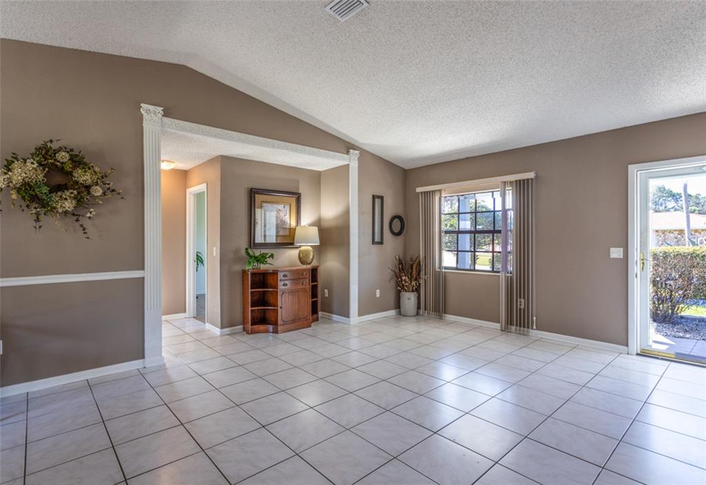 22 Westfield Lane Palm Coast, FL 32164 - Photo 12 of 47 a view of a livingroom with a furniture