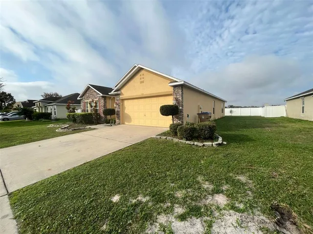 $2,400 | 2551 Hunley Loop, Kissimmee, FL 34743