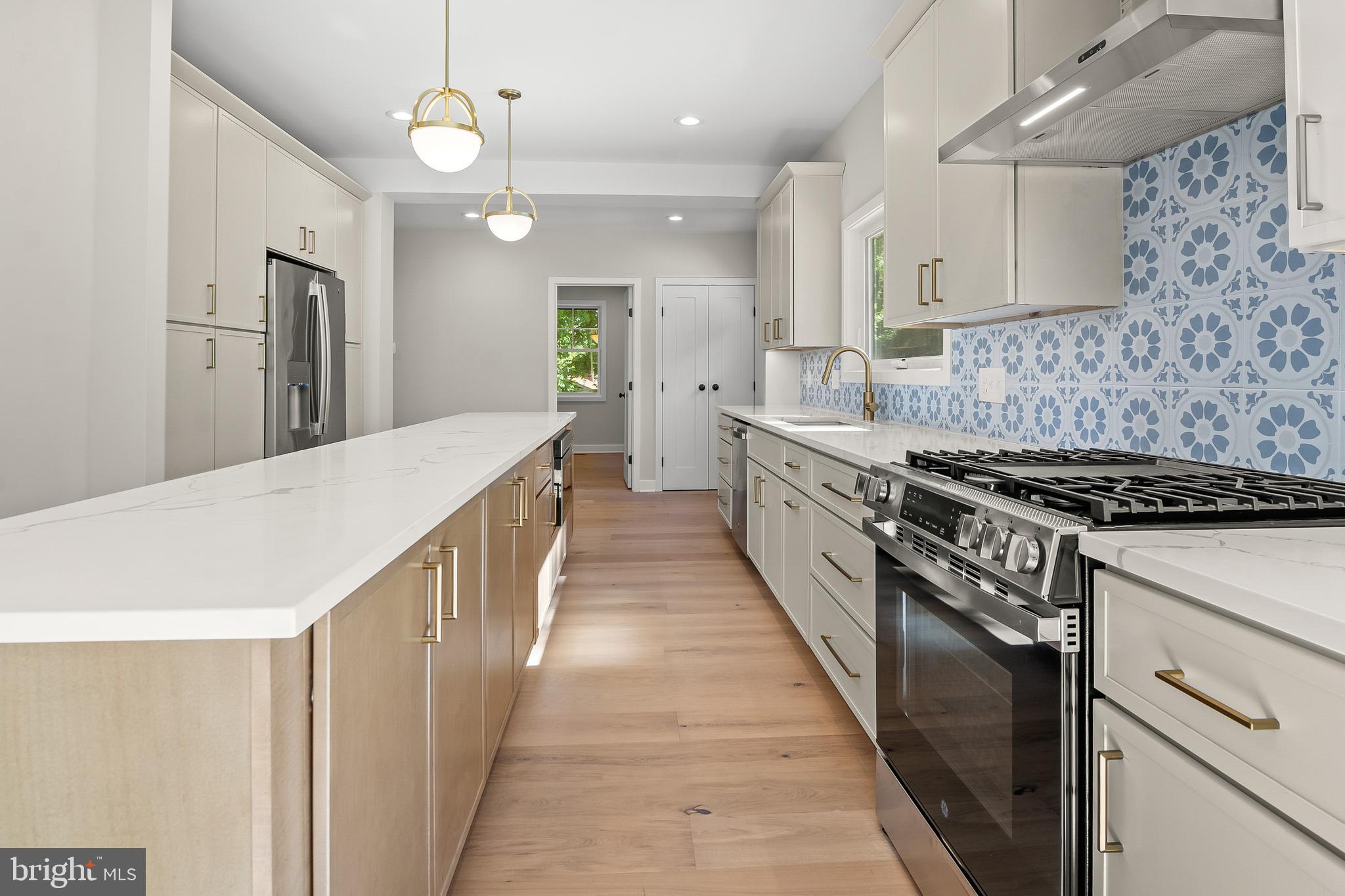 7311 Rockridge Road Baltimore, MD 21207 - Photo 8 of 23