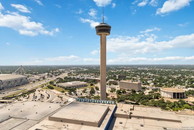 $4,200 | 610 East Market Street, Unit 2915, San Antonio, TX 78205
