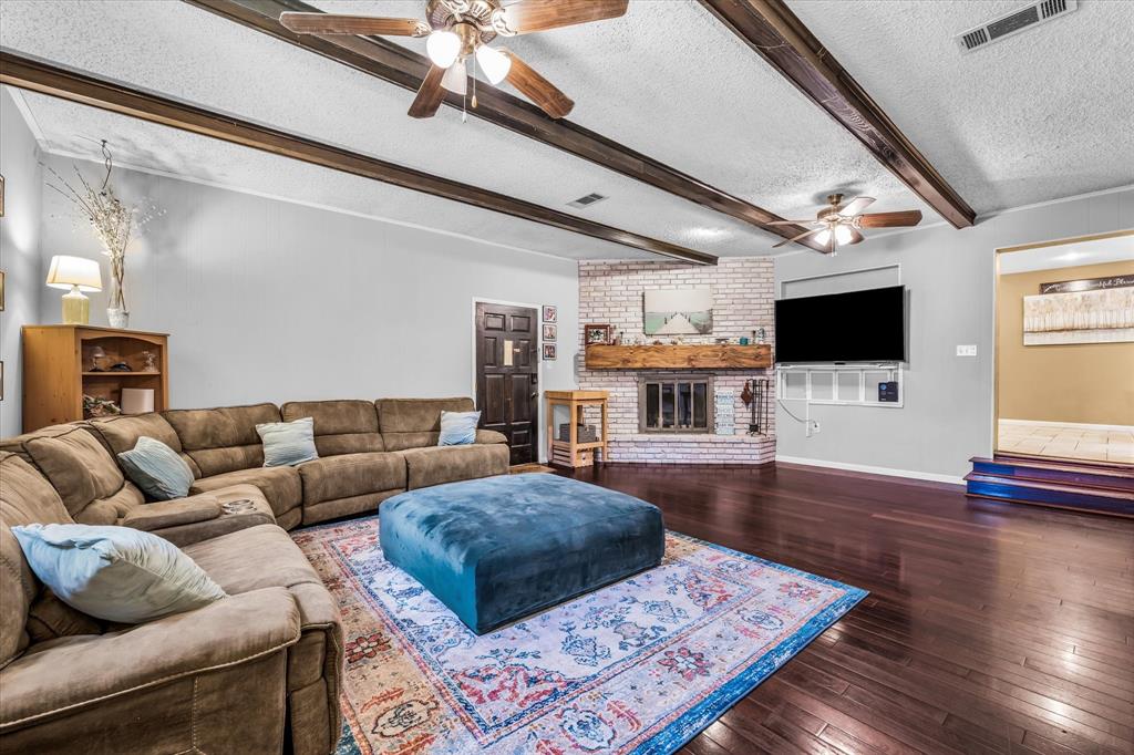 2340 Lake Ridge Circle Waco, TX 76710 - Photo 7 of 32