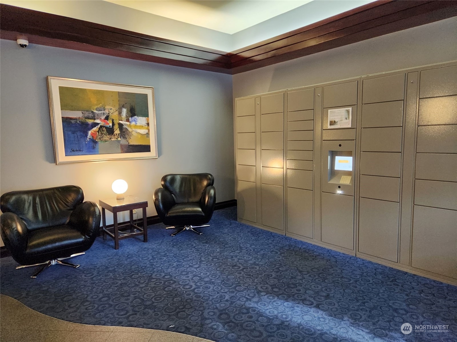 2100 3rd Avenue, Unit 2106 Seattle, WA 98121 - Photo 21 of 25 a living room with furniture and a air conditioner vent