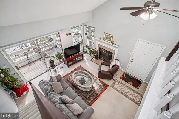 $419,000 | 4555 Interlachen Court, Unit J, Alexandria, VA 22312