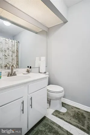 $419,000 | 4555 Interlachen Court, Unit J, Alexandria, VA 22312